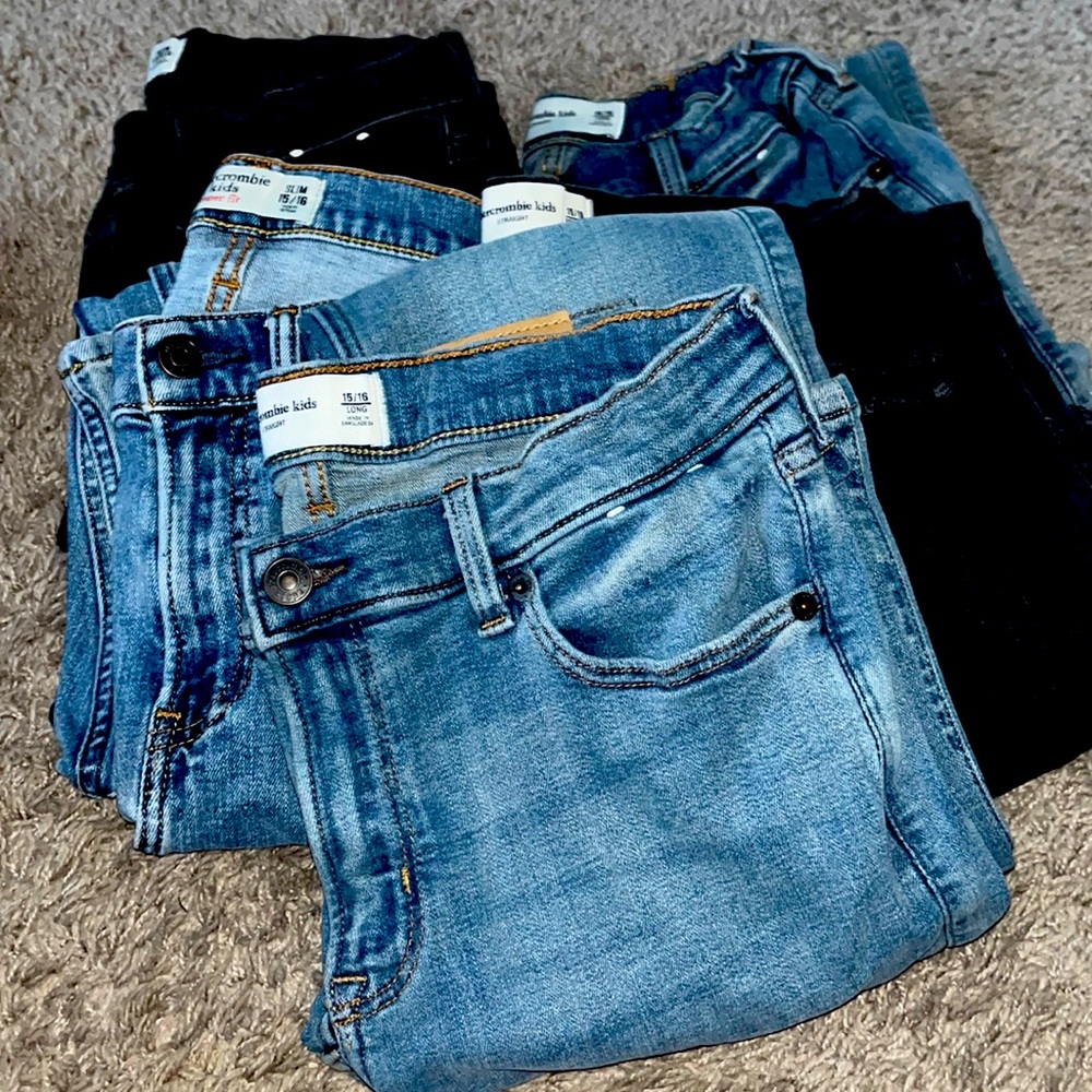 5 pair of Abercrombie & Fitch Jeans size 15/16 black ., blue jeans